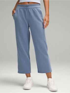 Lululemon Softstreme High-Rise Straight-Leg Cropped Pant Size 6 Oasis Blue